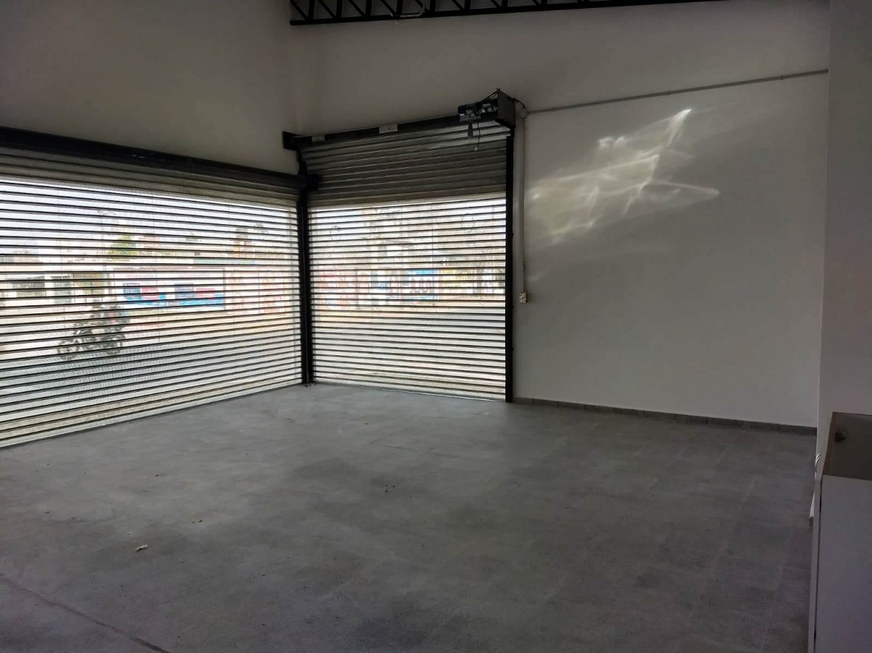 LOCAL COMERCIAL EN VENTA SOBRE AV. PETIROSSI