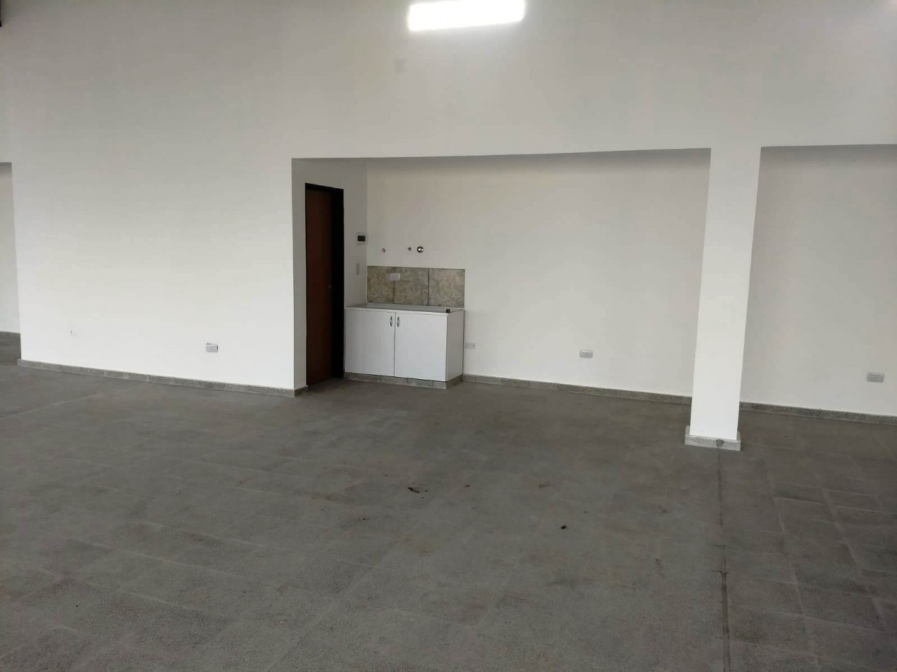 LOCAL COMERCIAL EN VENTA SOBRE AV. PETIROSSI