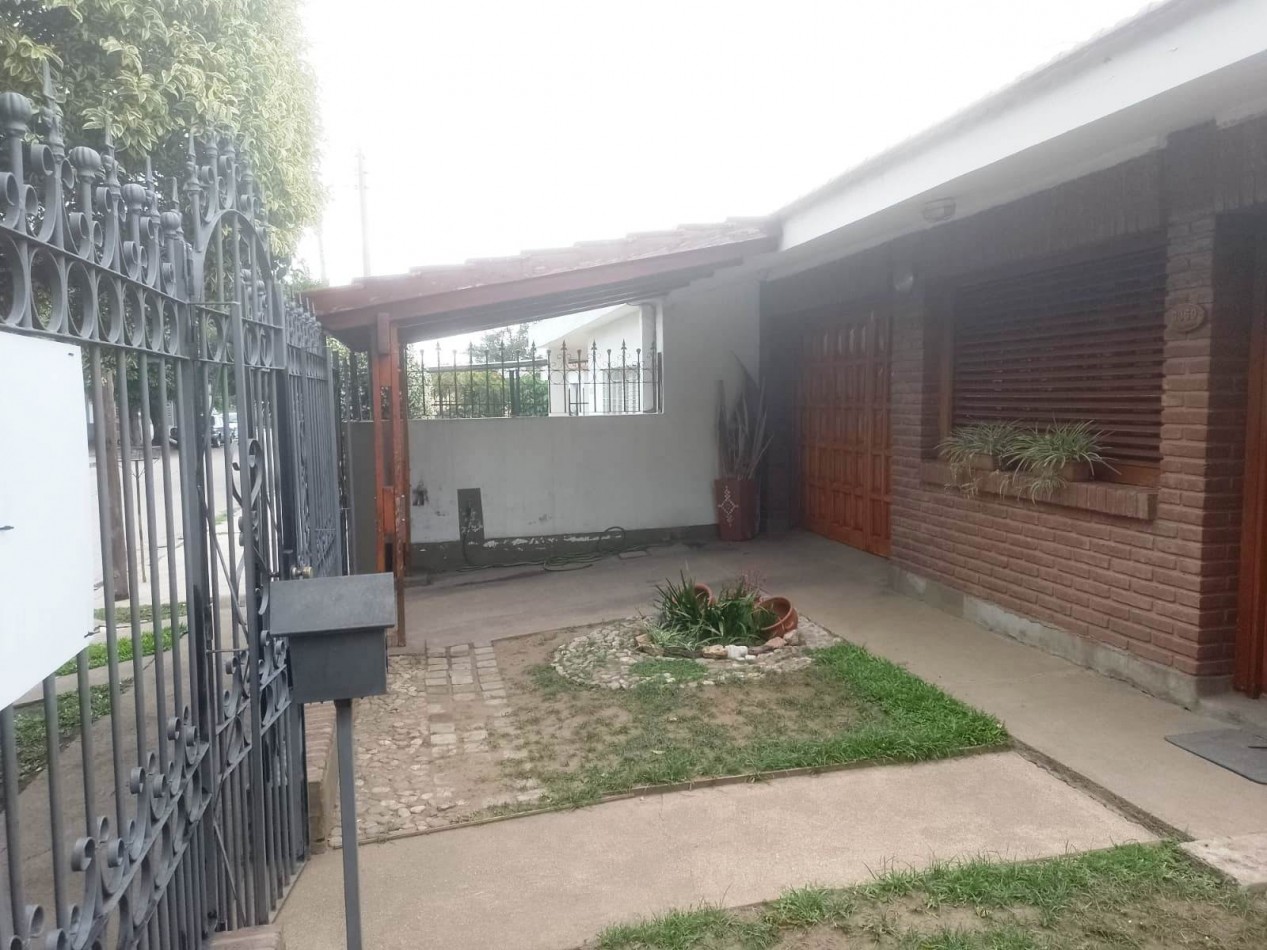 CASA EN VENTA Bo MATIENZO