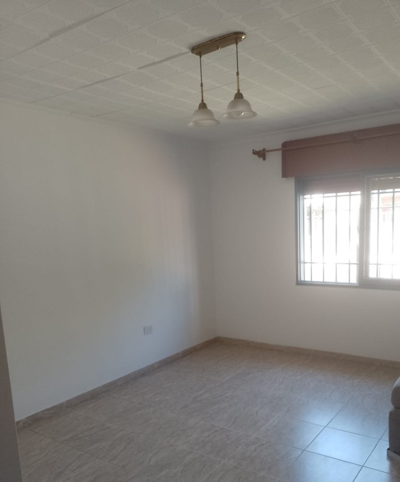 Hermosa casa en venta Bo Avenida - Zona Av. Fuerza Aerea 