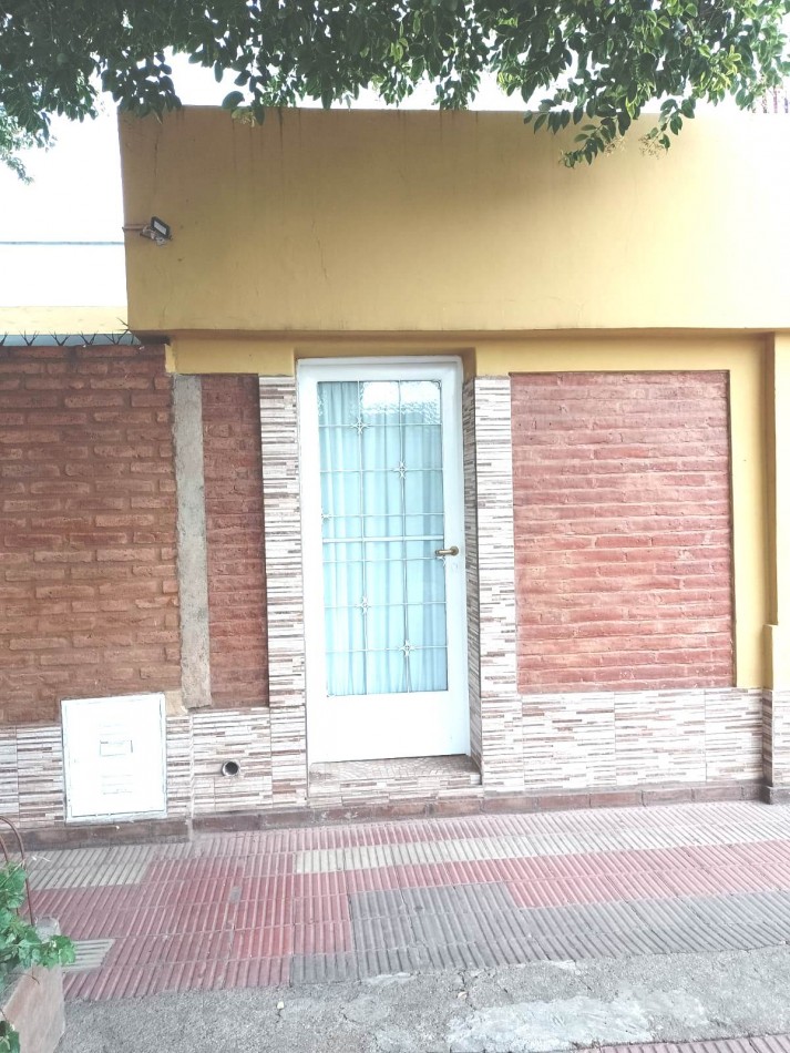 CASA EN VENTA ZONA RUTA 20