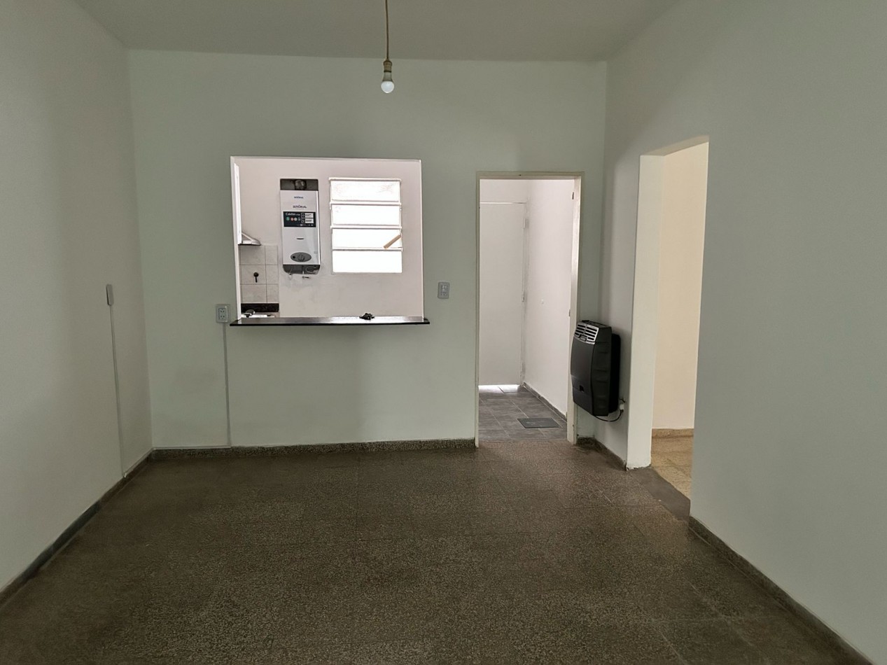 CASA EN ALQUILER BARRIO RESIDENCIAL SANTA ANA