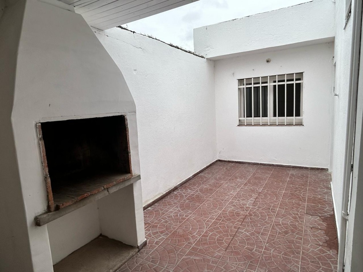 CASA EN ALQUILER BARRIO RESIDENCIAL SANTA ANA