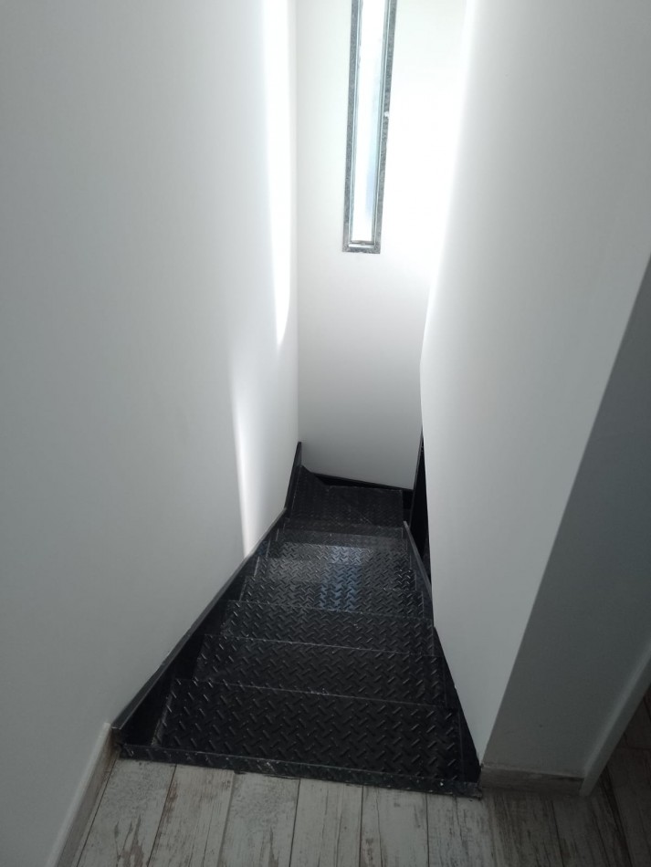 HERMOSO DUPLEX EN ALQUILER Bo LOS NARANJOS