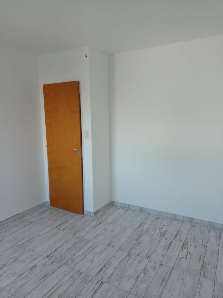 HERMOSO DUPLEX EN ALQUILER Bo LOS NARANJOS