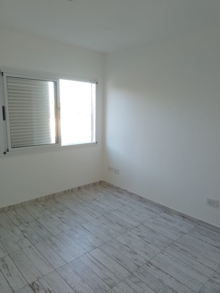 HERMOSO DUPLEX EN ALQUILER Bo LOS NARANJOS