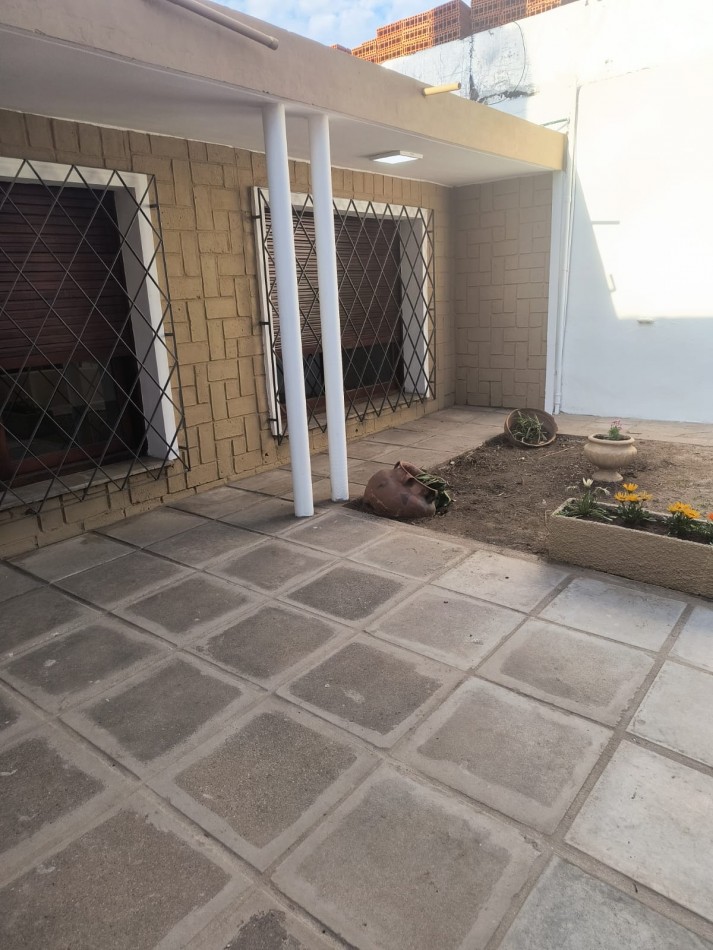 CASA EN ALQUILER ZONA RUTA 20