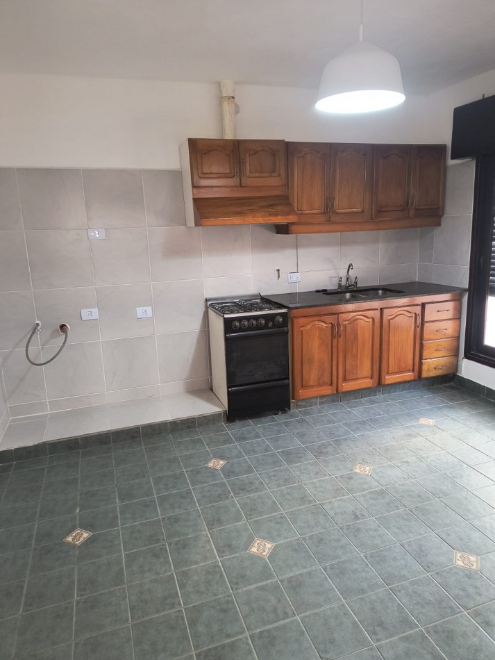 CASA EN ALQUILER ZONA RUTA 20