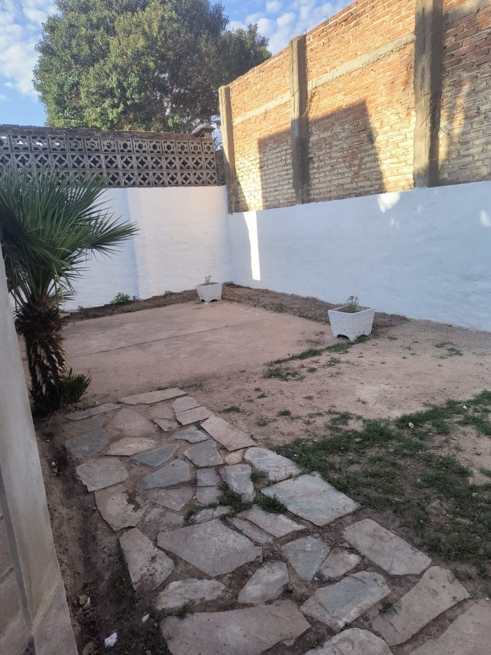CASA EN ALQUILER ZONA RUTA 20