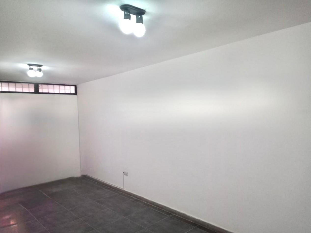 HERMOSO LOCAL EN ALQUILER SOBRE CALLE LAGUNILLA