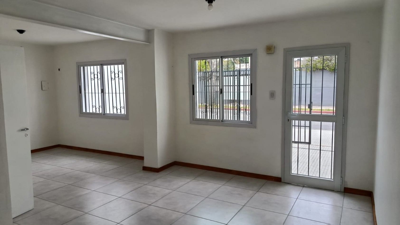 LOCAL / OFICINAS EN ALQUILER