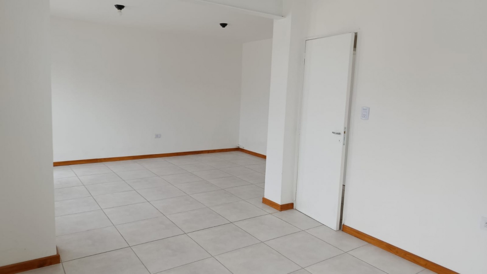 LOCAL / OFICINAS EN ALQUILER